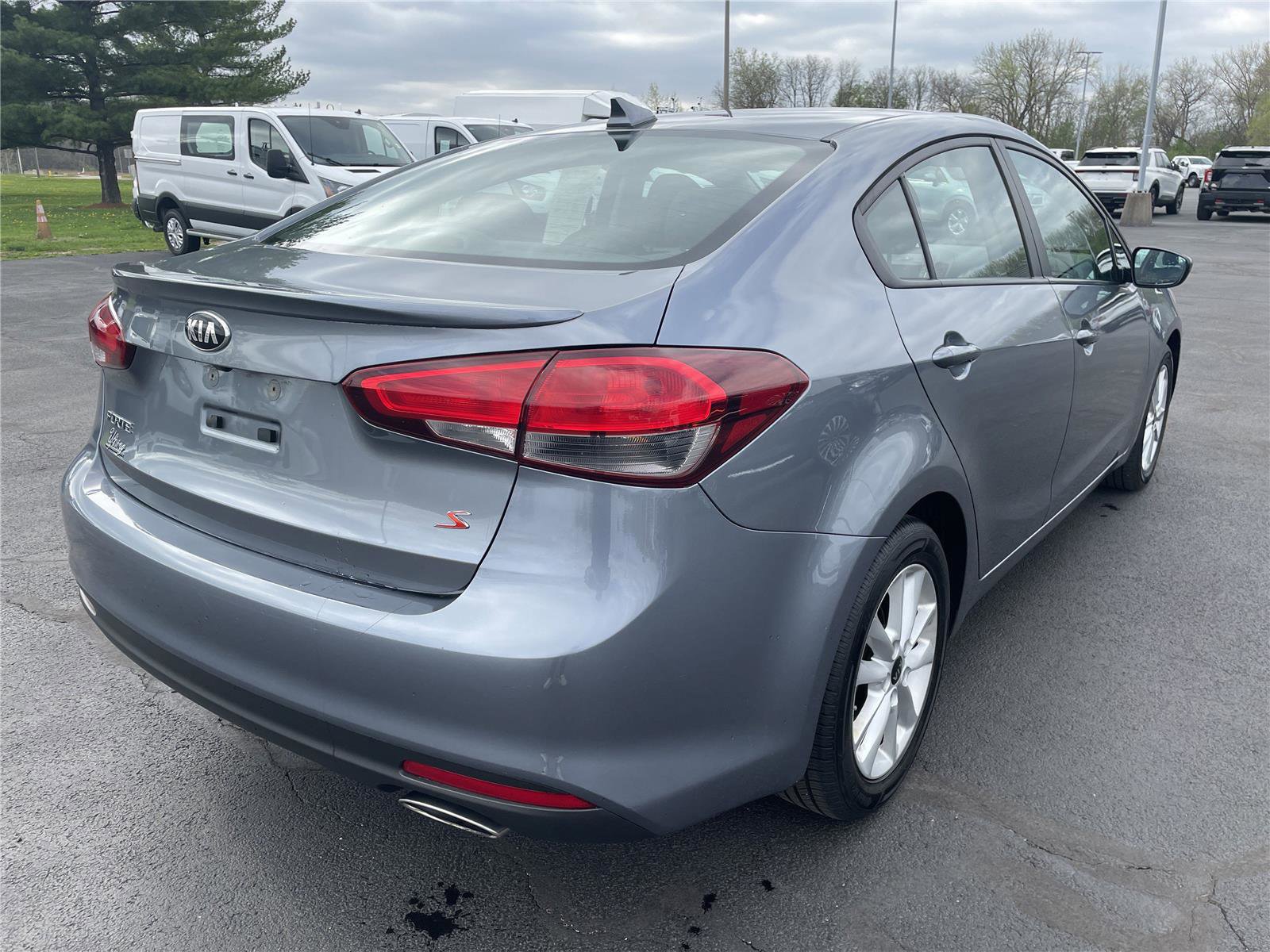Used 2017 Kia Forte S FWD image 5