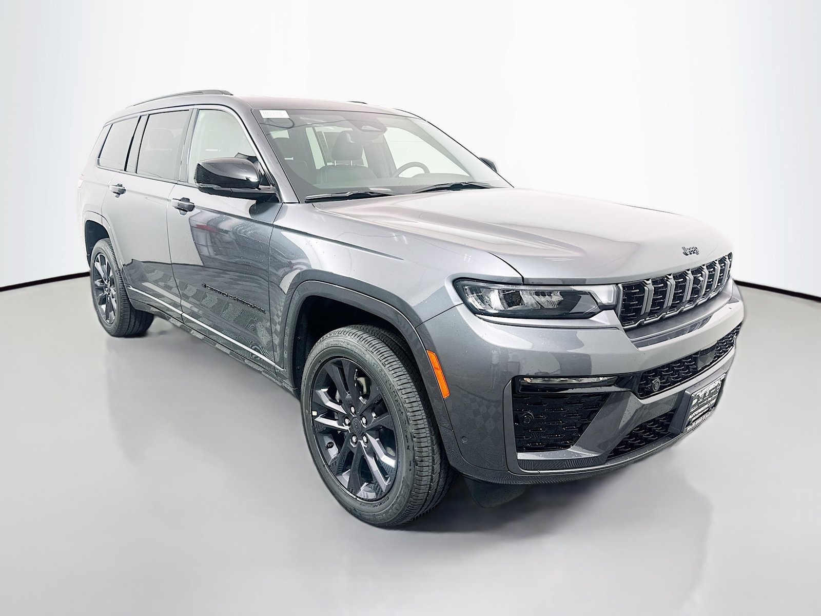 New 2026 Jeep Grand Cherokee L Limited AWD/4WD image 1