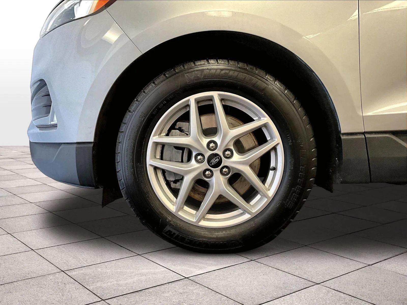 Certified 2023 Ford Edge SEL w/ Convenience Package image 8