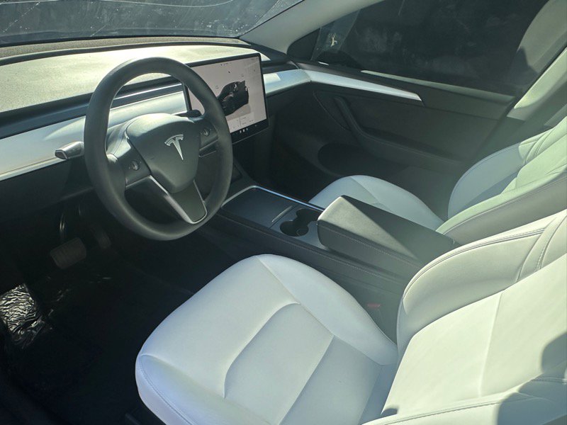 Used 2023 Tesla Model Y Long Range image 22
