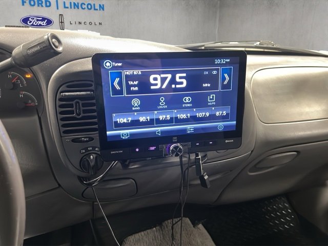 Used 2002 Ford F150 XLT image 17