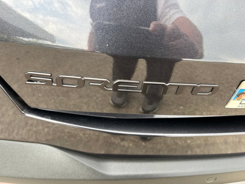 Certified 2025 Kia Sorento X-Line EX AWD/4WD image 33