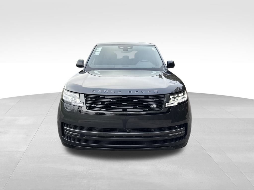 New 2025 Land Rover Range Rover Long Wheelbase SE image 4