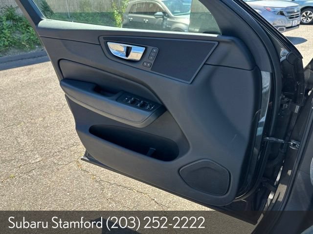 Used 2018 Volvo XC60 T6 Momentum w/ Vision Package AWD/4WD image 20
