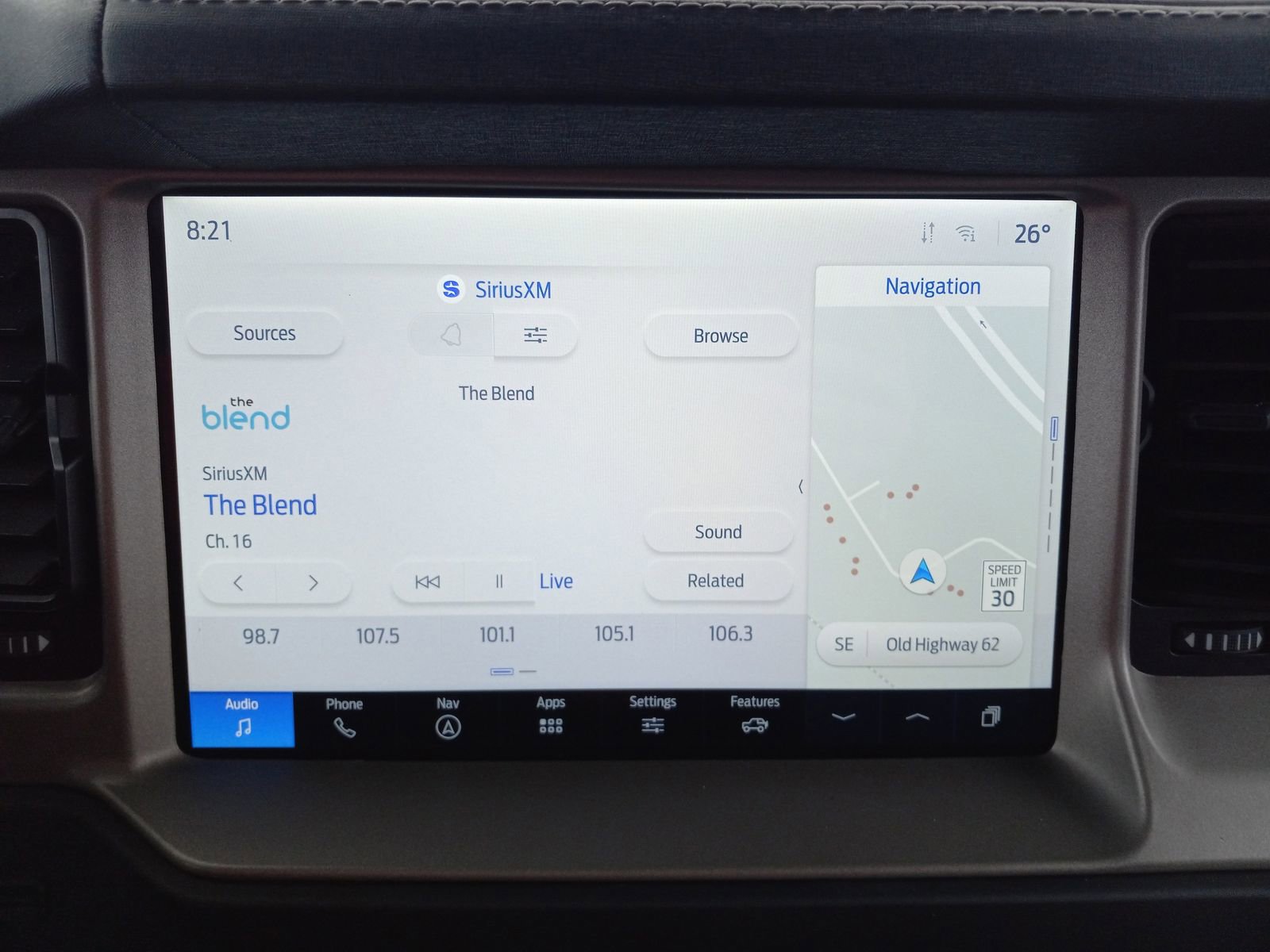 Used 2025 Ford Bronco Outer Banks image 19