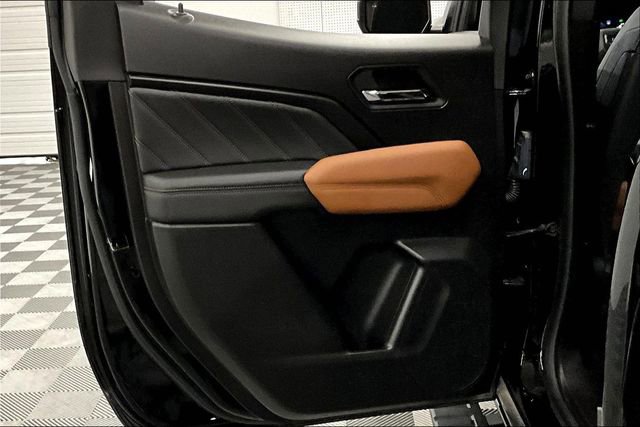 Used 2023 GMC Canyon AT4 w/ AT4 Premium Package image 23