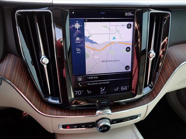 Used 2021 Volvo XC60 T5 Momentum w/ Protection Package Premier image 22