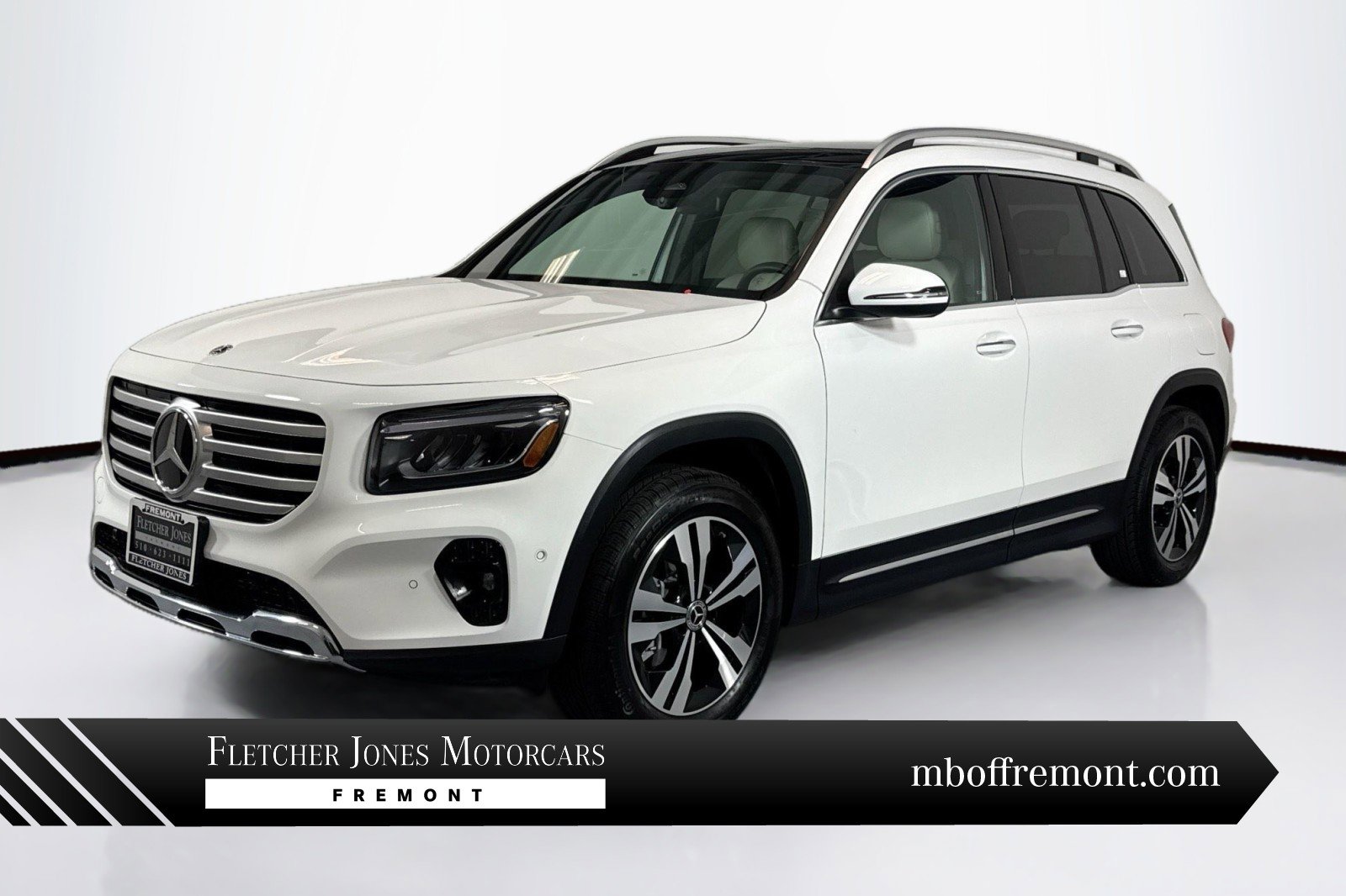 Certified 2026 Mercedes-Benz GLB 250 4MATIC image 1