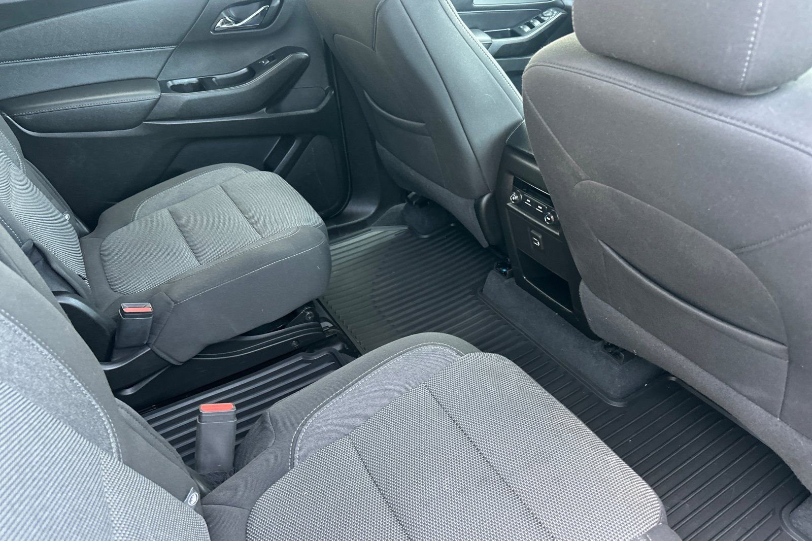 Certified 2023 Chevrolet Traverse LT image 17