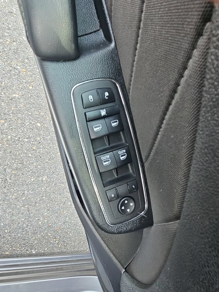 Used 2023 Dodge Charger SXT RWD image 23