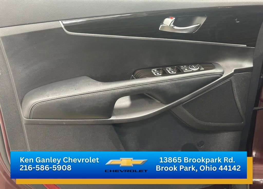 Used 2020 Kia Sorento LX FWD image 7
