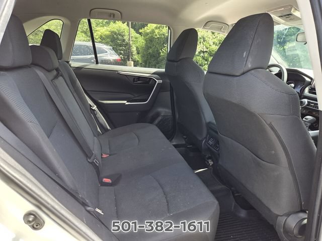 Used 2022 Toyota RAV4 LE AWD/4WD image 15