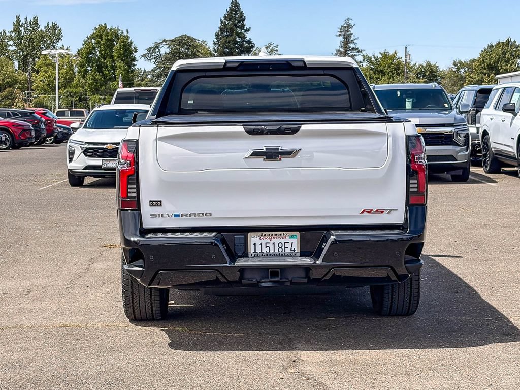 Used 2024 Chevrolet Silverado EV RST AWD/4WD image 3