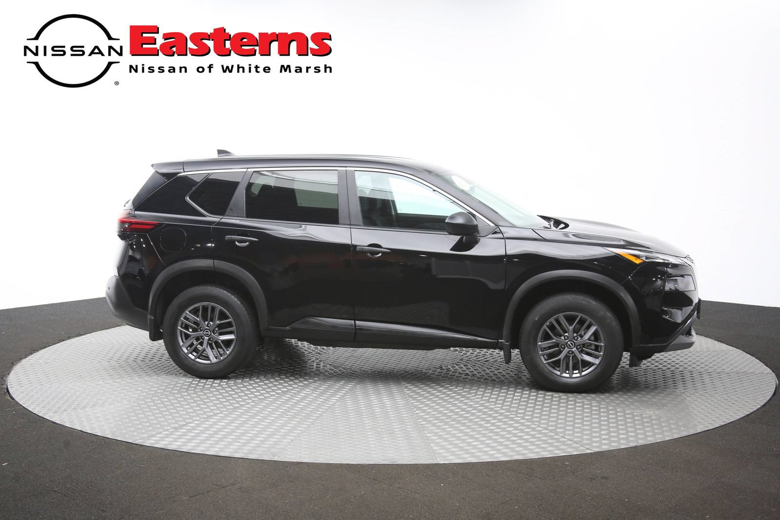 Used 2023 Nissan Rogue S AWD/4WD image 45