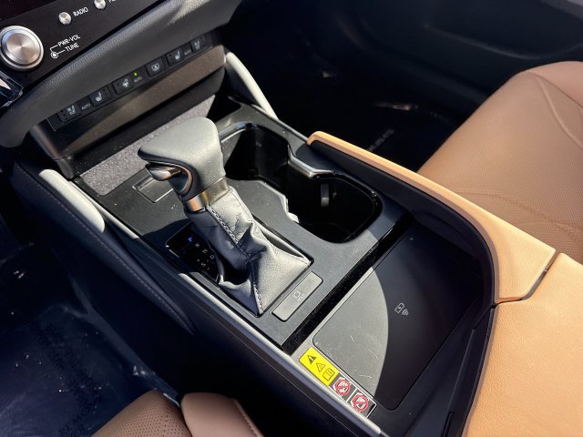 Certified 2024 Lexus ES 350 w/ Technology Package FWD image 21