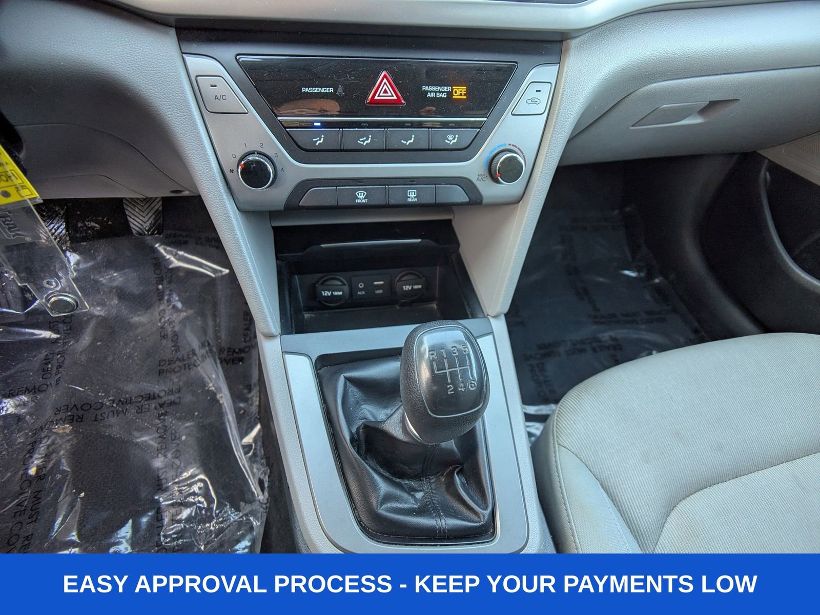 Used 2017 Hyundai Elantra SE FWD image 29