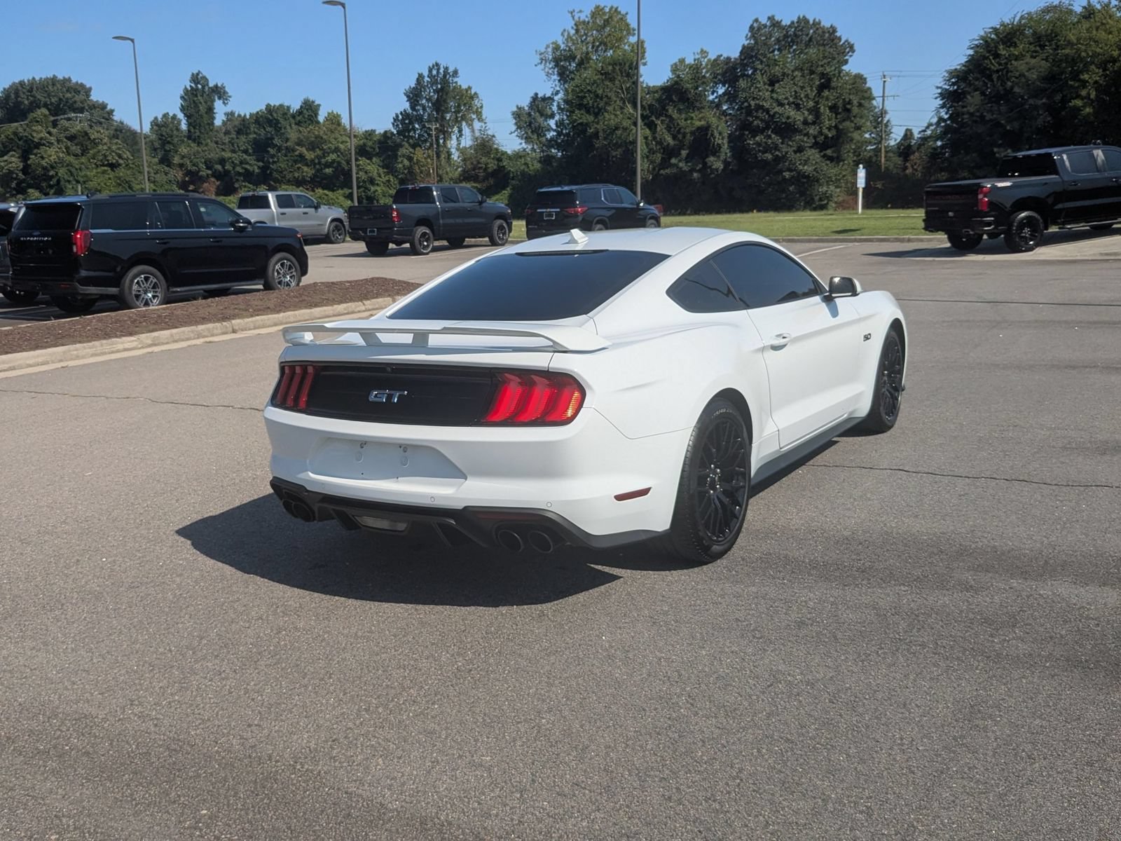 Used 2022 Ford Mustang GT w/ GT Performance Package RWD image 3