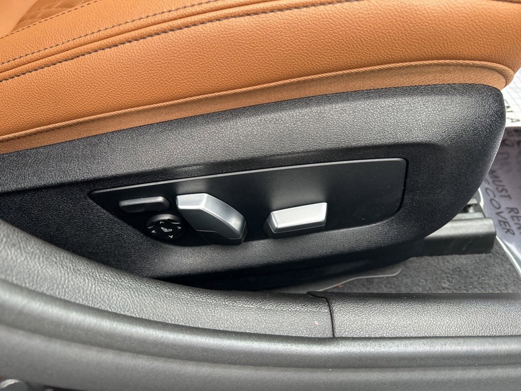 Used 2022 BMW 530i xDrive w/ Convenience Package image 49