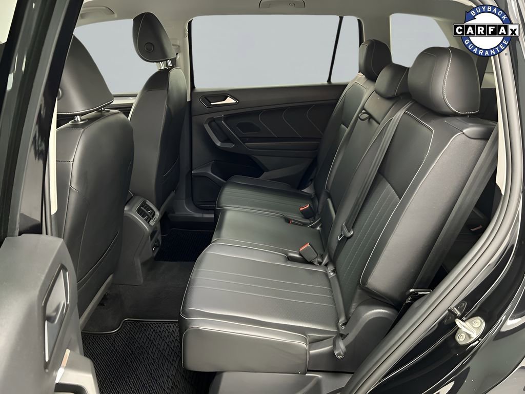 Used 2022 Volkswagen Tiguan SE image 9