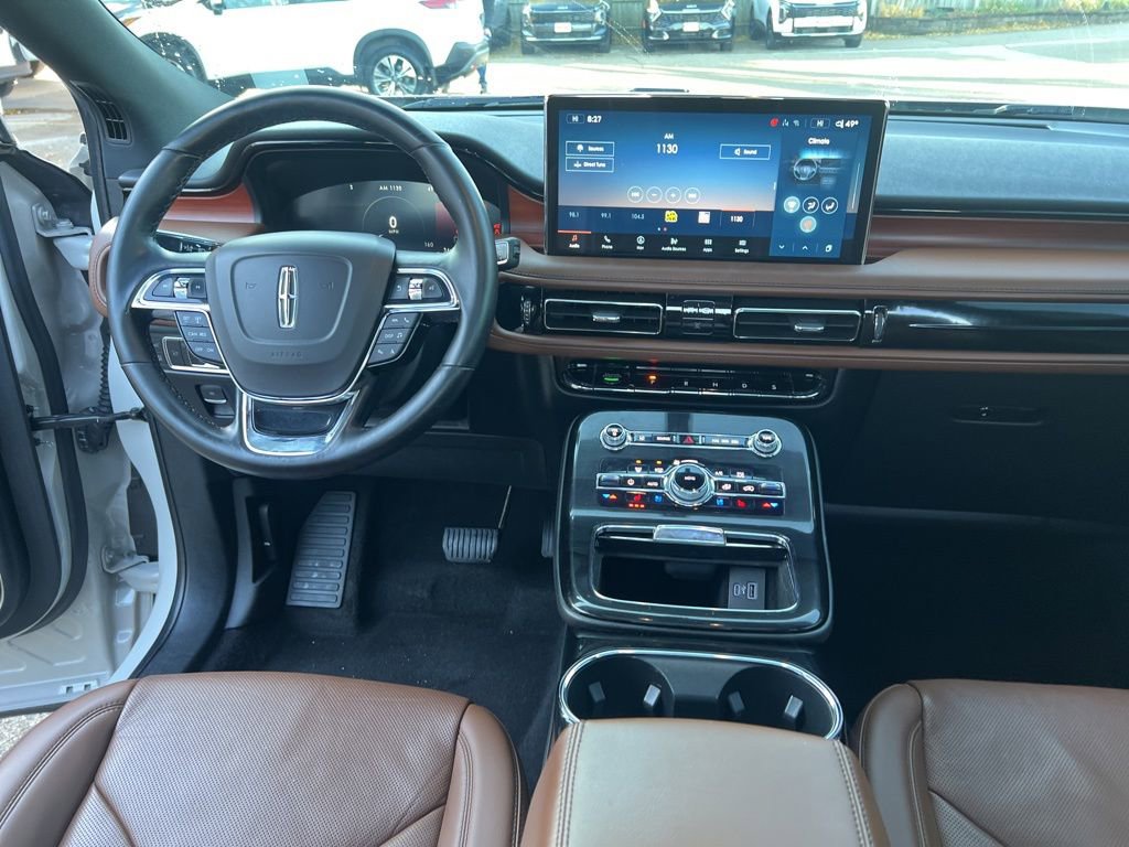 Used 2022 Lincoln Nautilus Reserve image 19