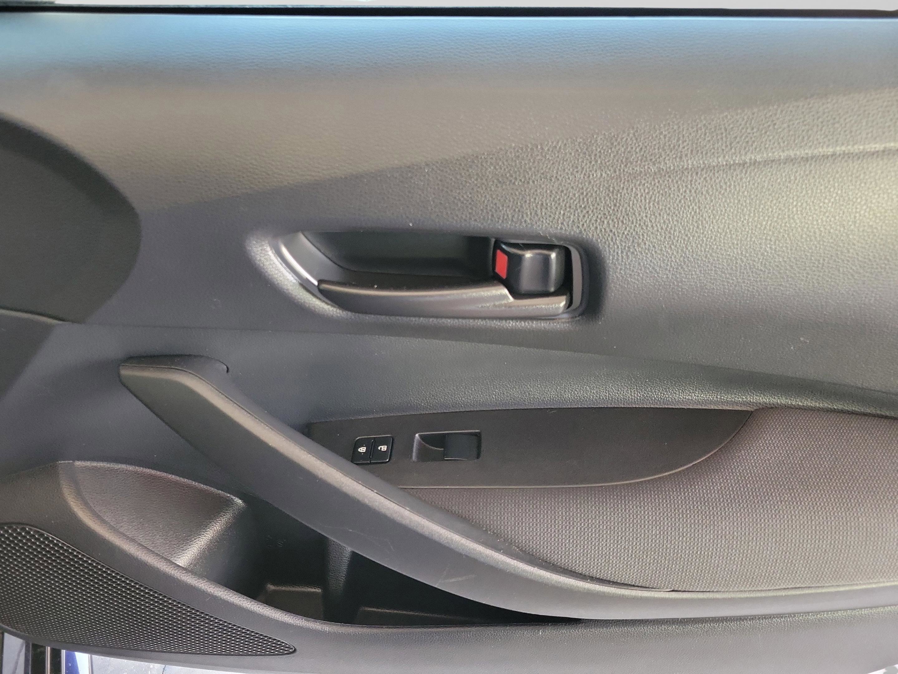 Used 2022 Toyota Corolla LE FWD image 8