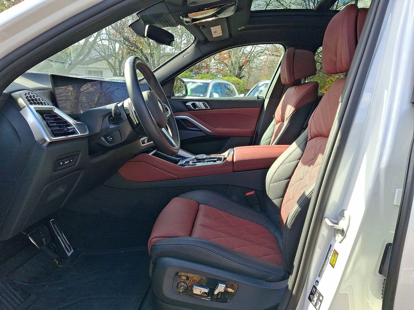 Used 2025 BMW X6 xDrive40i image 13