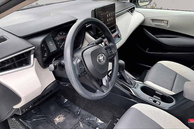 Used 2023 Toyota Corolla LE FWD image 16