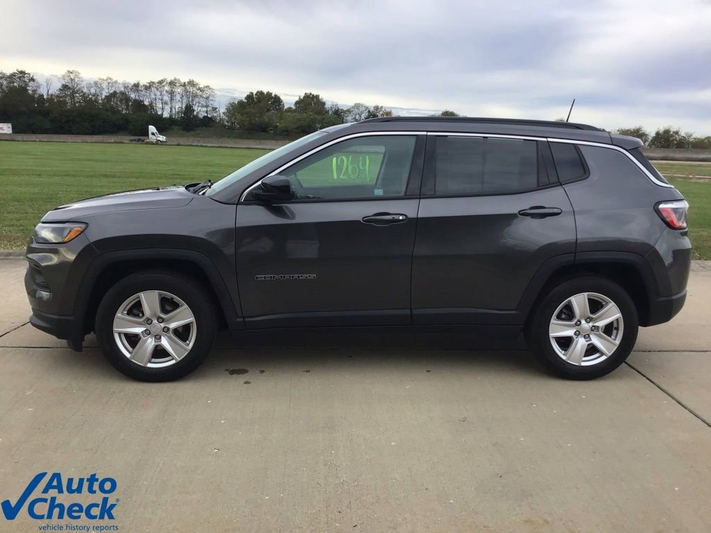 Used 2022 Jeep Compass Latitude image 8