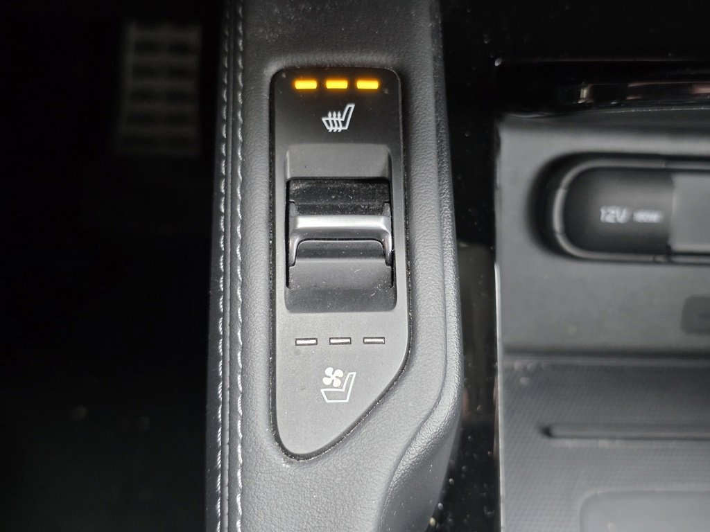 Used 2022 Kia Telluride SX w/ SX Prestige Package image 36