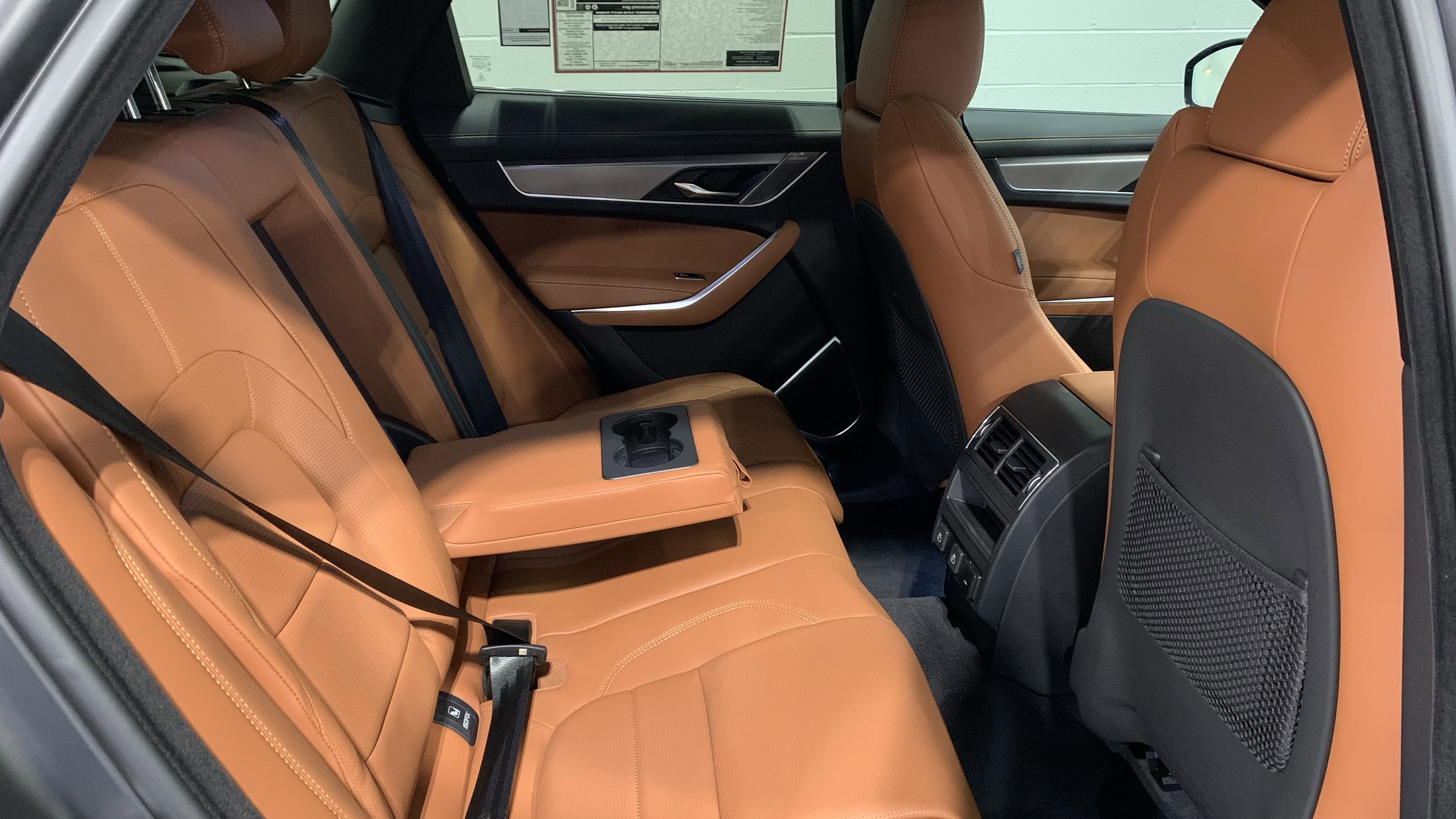 New 2026 Jaguar F-PACE R-Dynamic S image 16