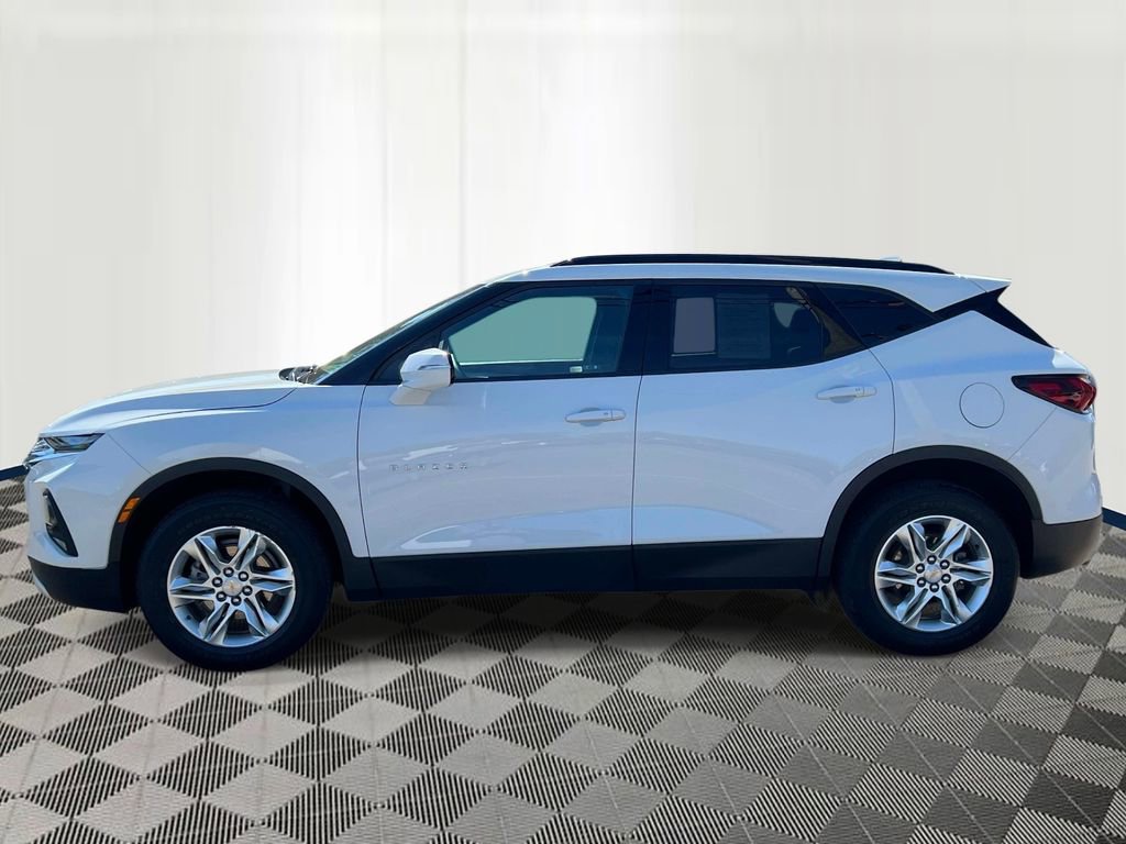 Used 2022 Chevrolet Blazer LT FWD image 2