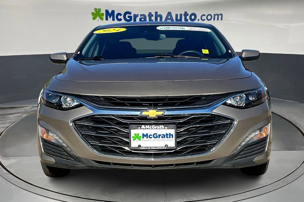 Used 2024 Chevrolet Malibu LT image 2