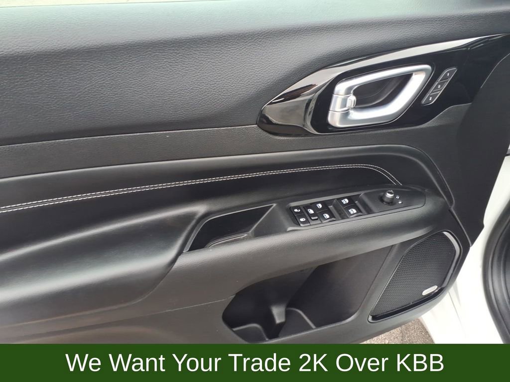 Used 2023 Jeep Compass High Altitude image 10