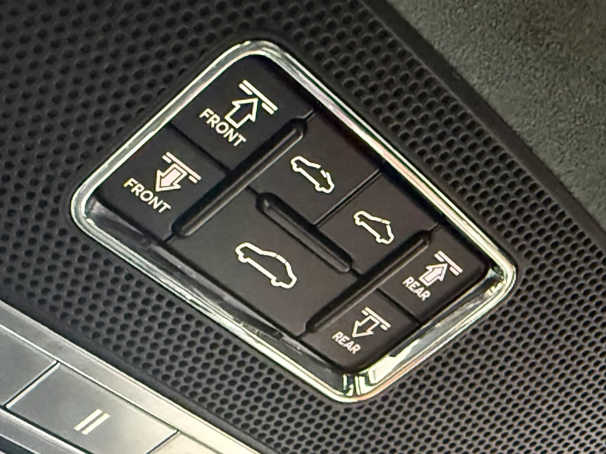 Used 2022 Bentley Flying Spur V8 AWD/4WD image 43