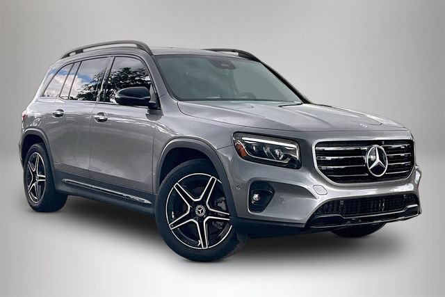 Used 2025 Mercedes-Benz GLB 250 image 1