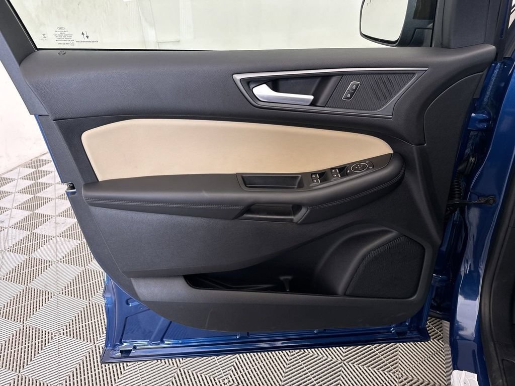 New 2024 Ford Edge SE w/ Black Appearance Package AWD/4WD image 22