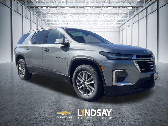 Used 2023 Chevrolet Traverse LT AWD/4WD image 2