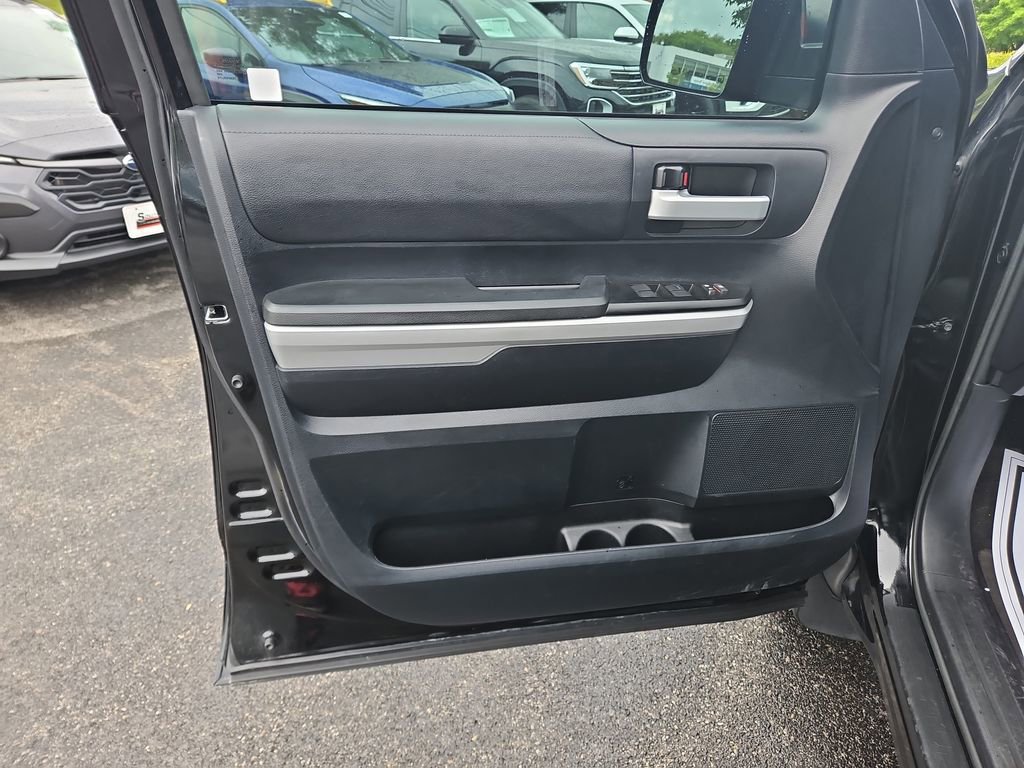 Used 2018 Toyota Tundra SR5 w/ TRD Off Road Package AWD/4WD image 11