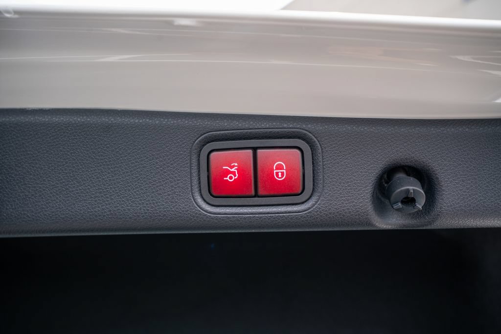 Used 2021 Mercedes-Benz E 350 Sedan image 53