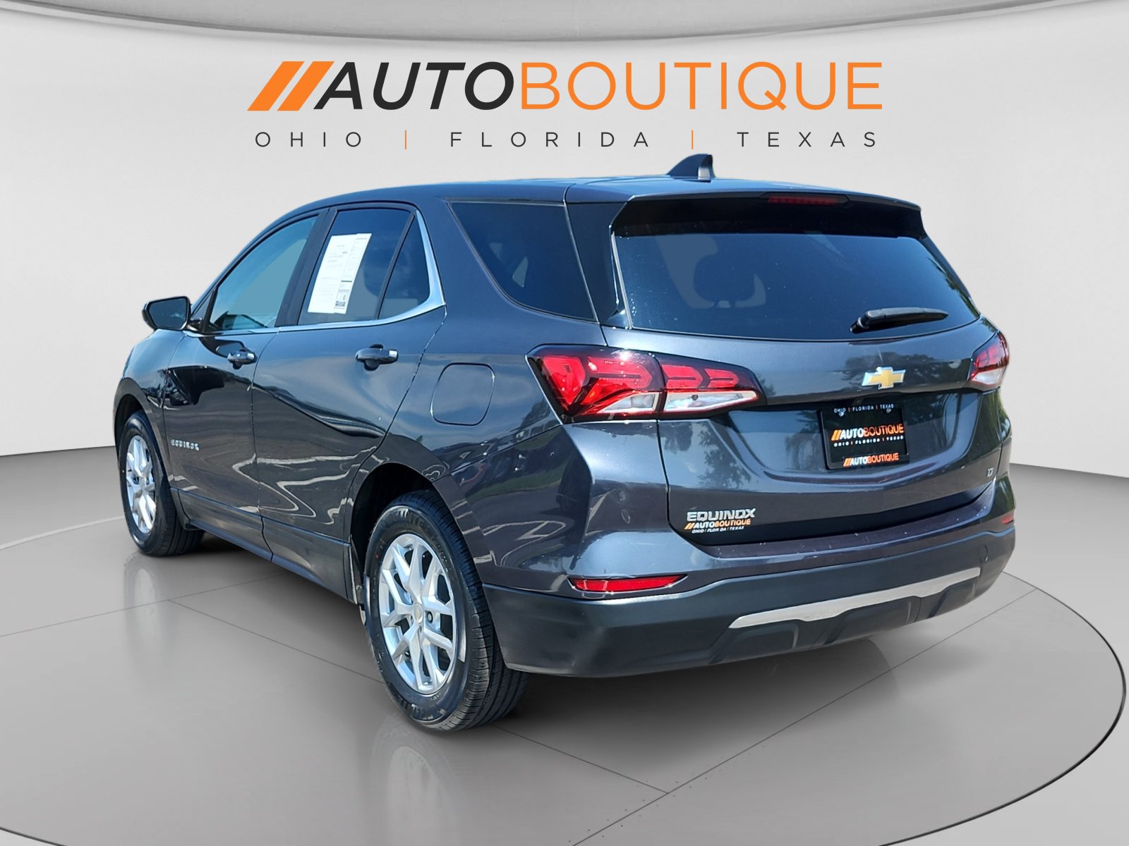 Used 2023 Chevrolet Equinox LT FWD image 3