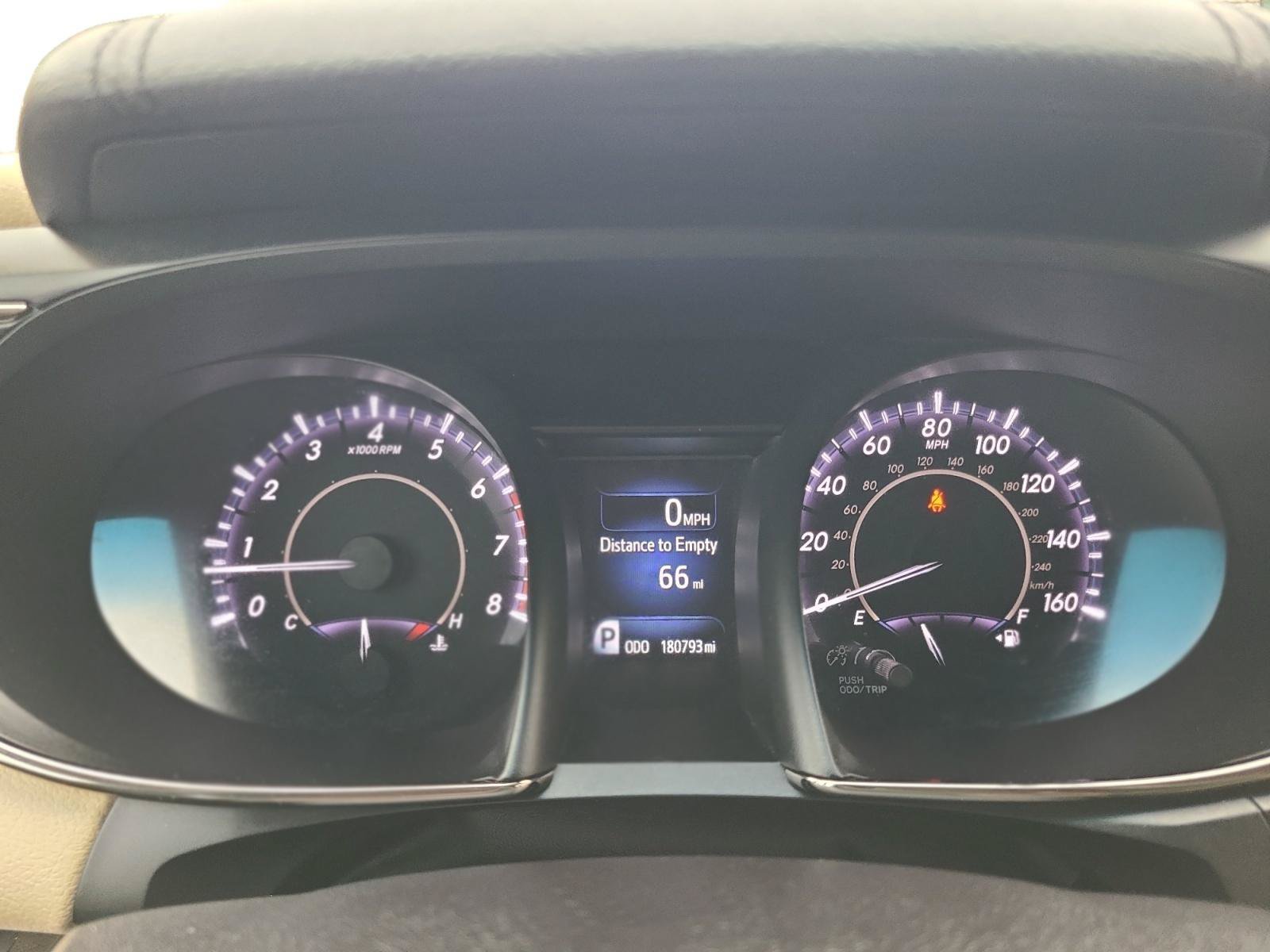 Used 2018 Toyota Avalon XLE Premium FWD image 13