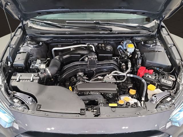Used 2025 Subaru Outback Limited AWD/4WD image 32