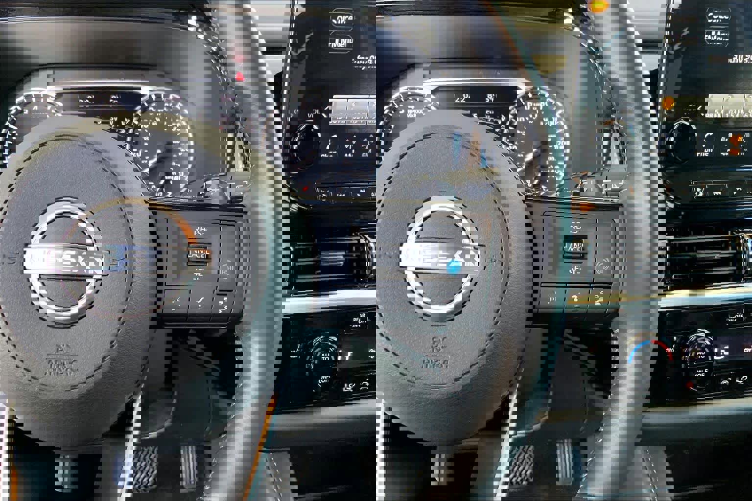 Used 2022 Nissan Pathfinder SL w/ SL Premium Package image 25