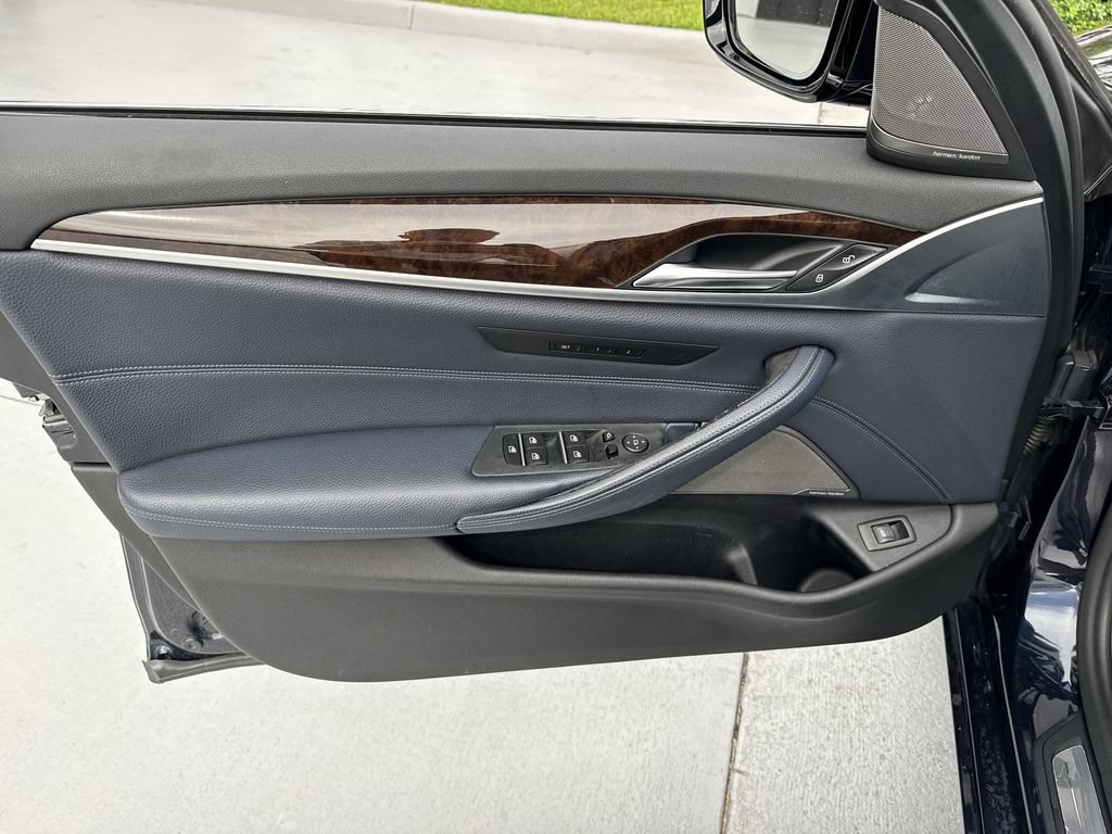 Used 2019 BMW 530i xDrive w/ Convenience Package AWD/4WD image 39