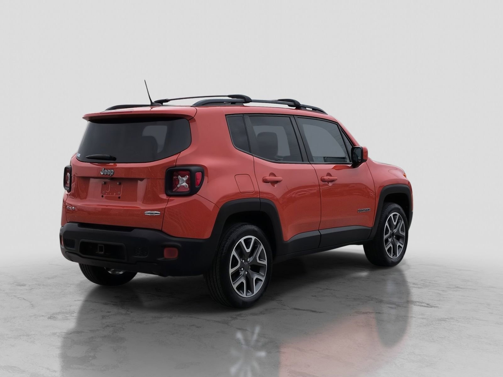 Used 2017 Jeep Renegade Latitude w/ Popular Equipment Group AWD/4WD image 7