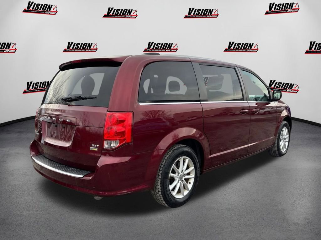 Used 2019 Dodge Grand Caravan SXT image 5