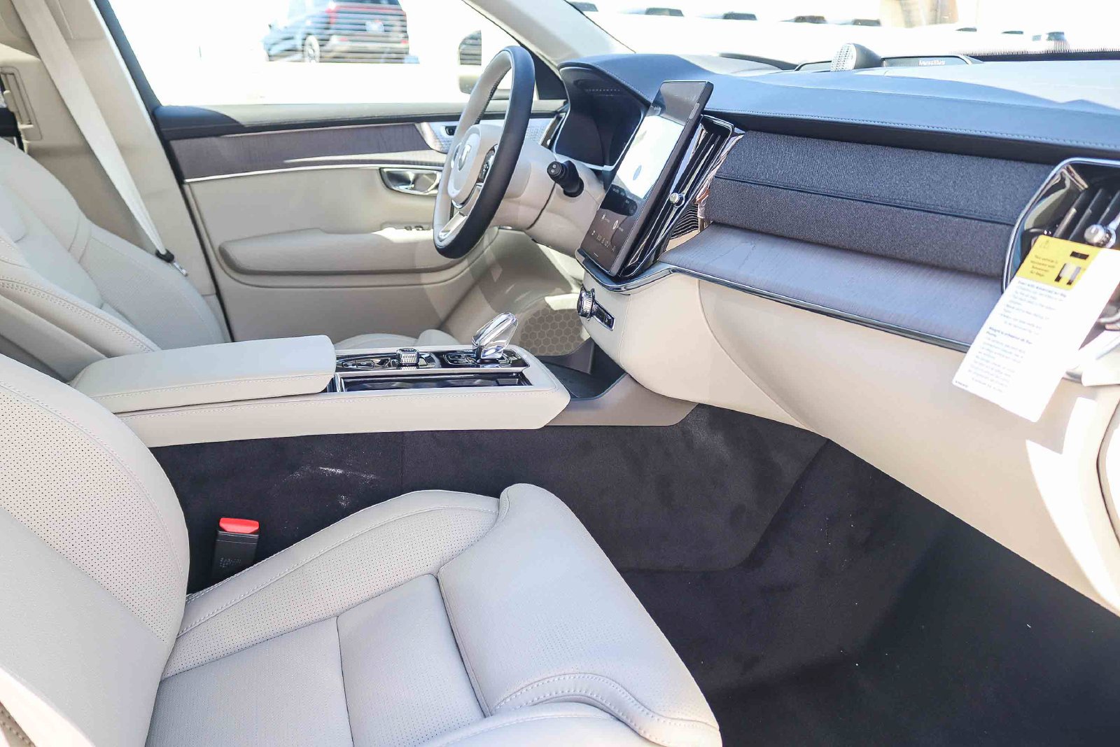 New 2027 Volvo XC90 B6 Ultra AWD/4WD image 16