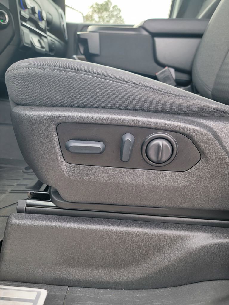 Used 2022 Chevrolet Silverado 1500 LT w/ Bed Protection Package image 11