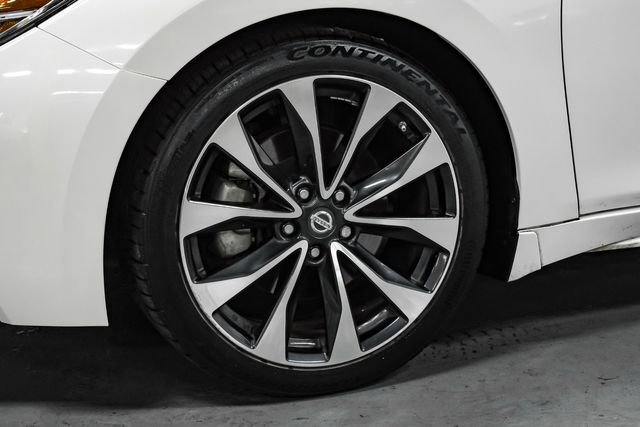 Used 2016 Nissan Maxima SR image 56