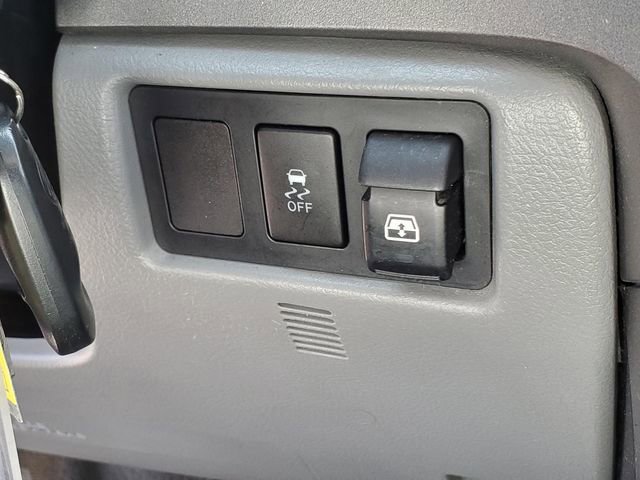 Used 2010 Toyota Tundra Limited AWD/4WD image 31